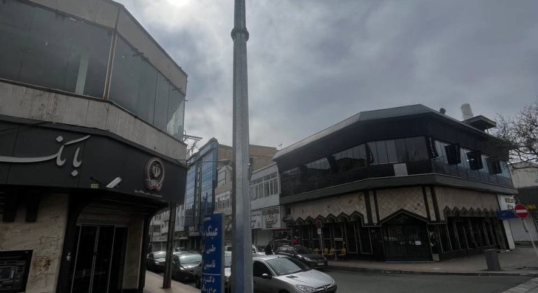 کاربرد دکل منوپل