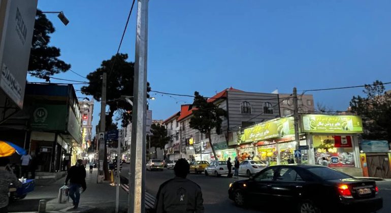 دکل دوربین مداربسته