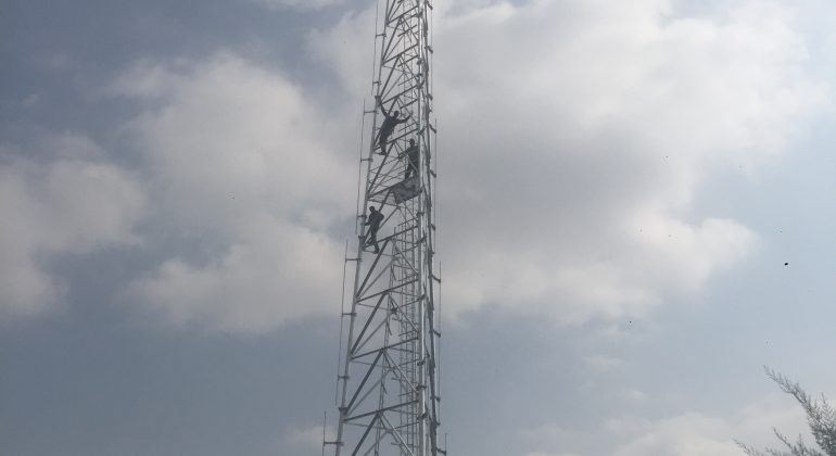 نصب دکل خودایستا